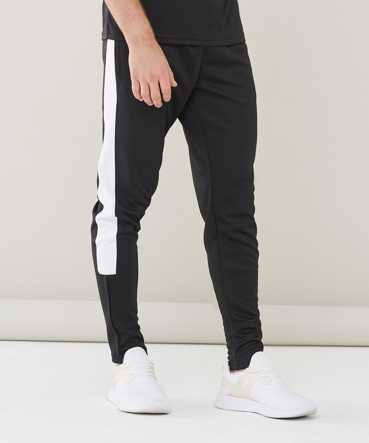 Finden Hales Knitted Tracksuit Pants