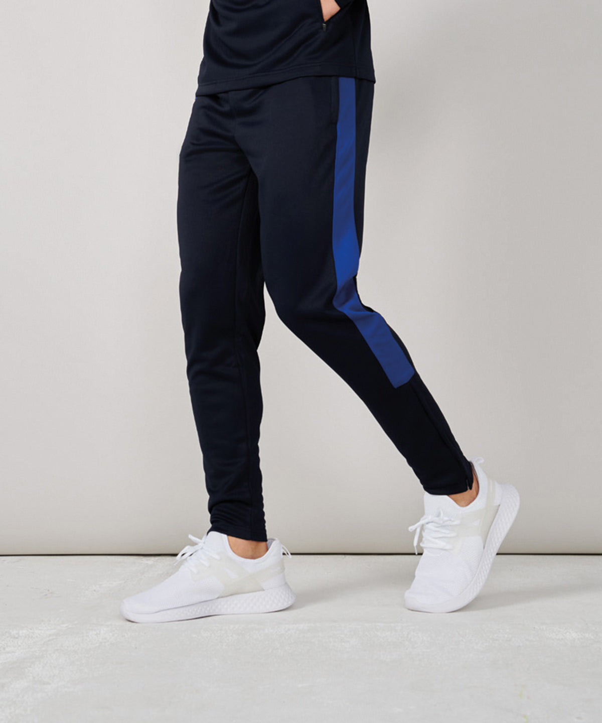 Finden Hales Knitted Tracksuit Pants